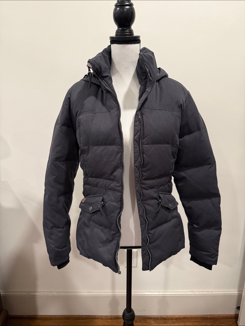 Columbia Sportswear Women's Snowtopia Hooded Down Jacket Charcoal Size Small